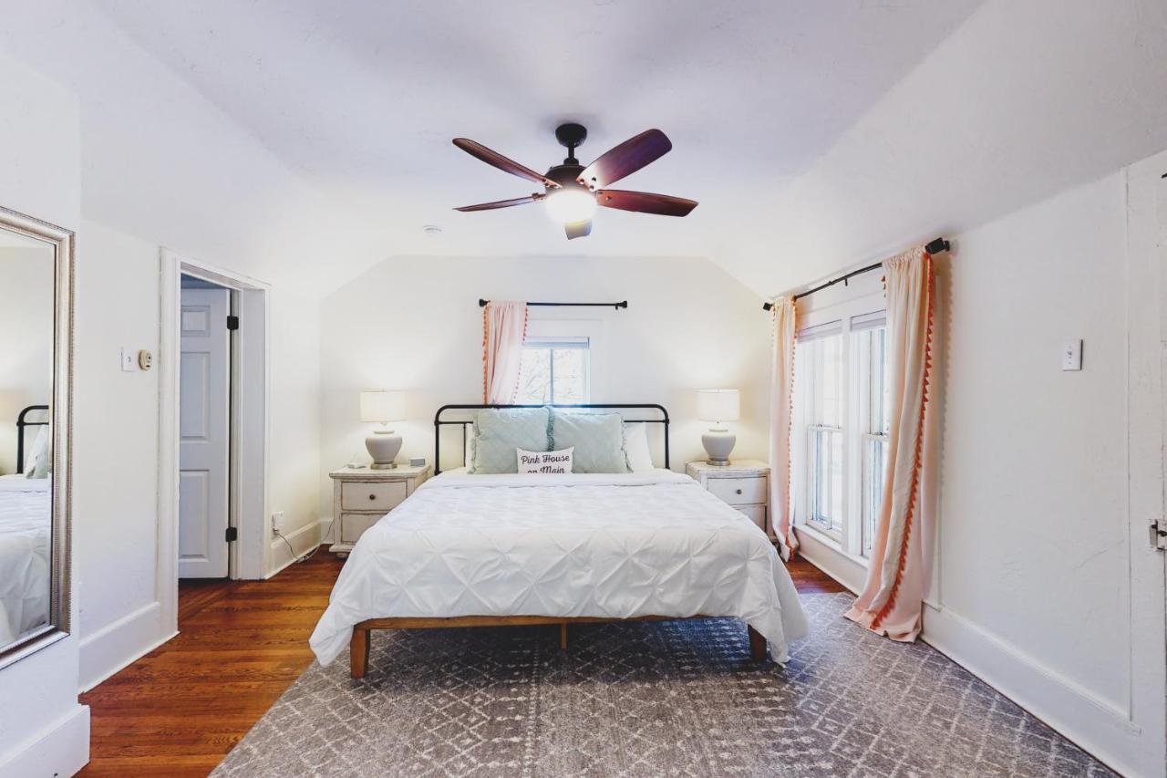 شقة The Pink House On Main - Upper يوريكا سبرينغز المظهر الخارجي الصورة